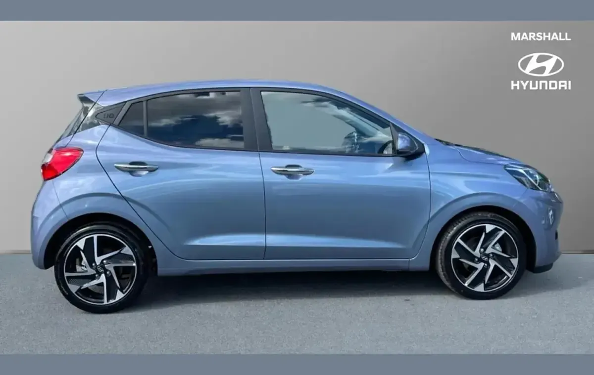 New Hyundai i10 Premium 77 HP (56 kW) 2026 Blue Hatchback
