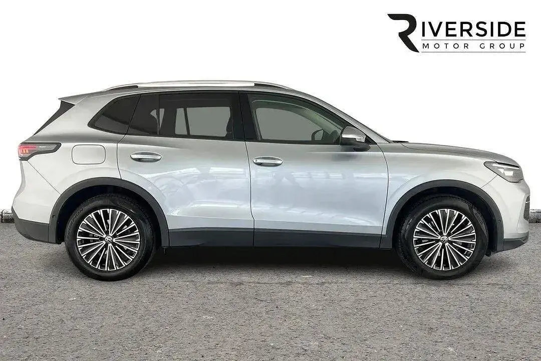 Used VW Tiguan Match 150 HP (110 kW) 2024 Silver SUV