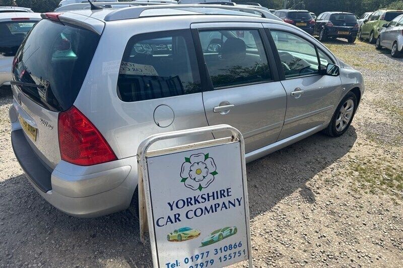 Silver Used 2008 Peugeot 307 S Estate | £1,895 (Fair price) - Image 1/1