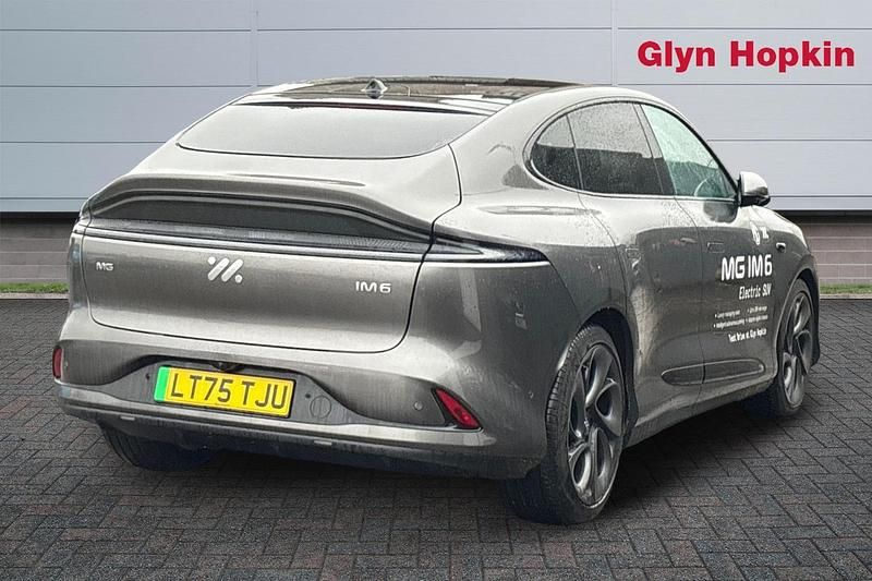 New MG IM6 553 kW (752 HP) 2025 Silver SUV