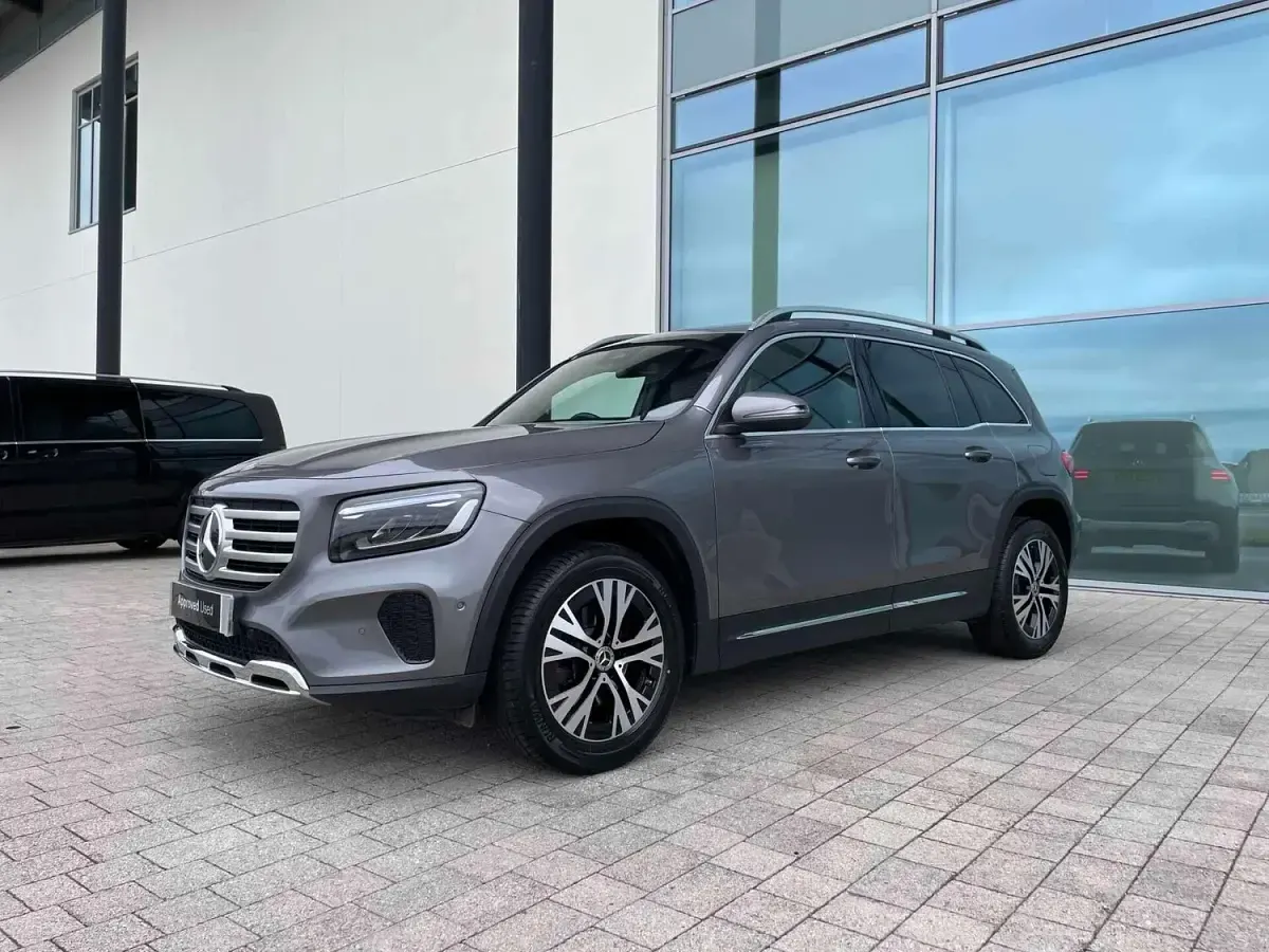 Used Mercedes GLB200 Executive 163 HP (119 kW) 2025 Grey SUV