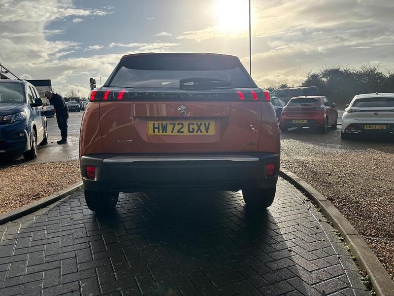 Used Peugeot 2008 Allure+ 100 HP (73 kW) 2022 Orange SUV