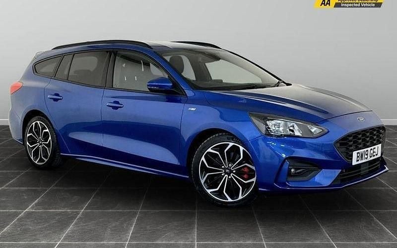 Used 2020 Ford Focus ST-Line X Estate | £9,595 (Fair price) - Image 1/2