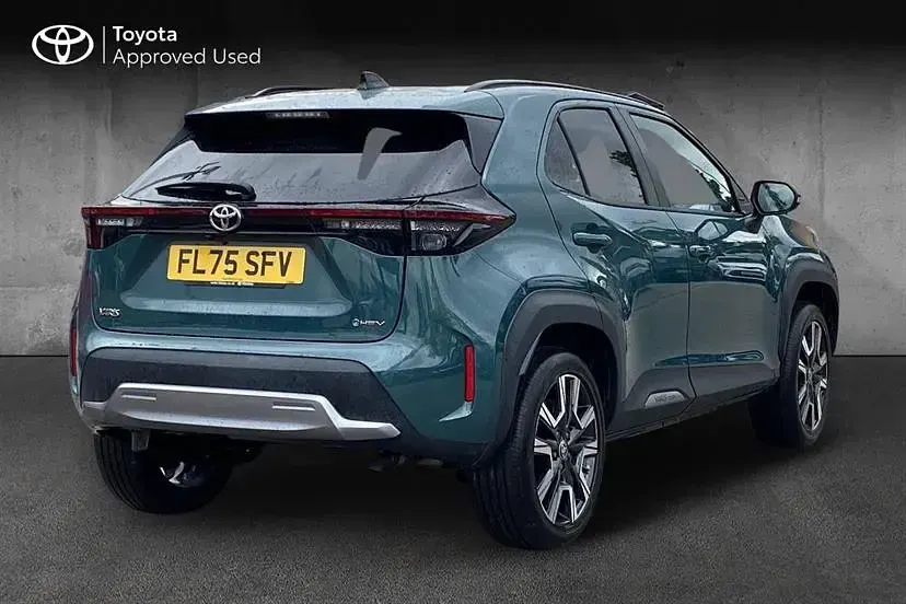 Used Toyota Yaris Cross 130 HP (95 kW) 2025 Green SUV
