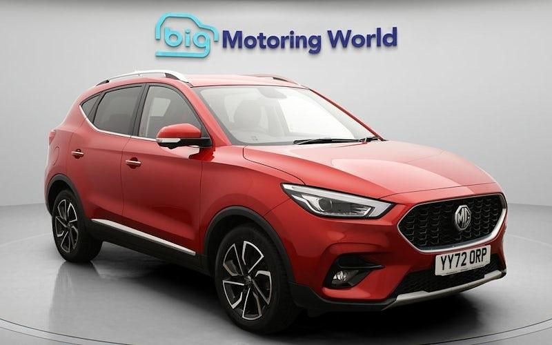 Used MG ZS Exclusive 106 HP (77 kW) 2023 Red SUV