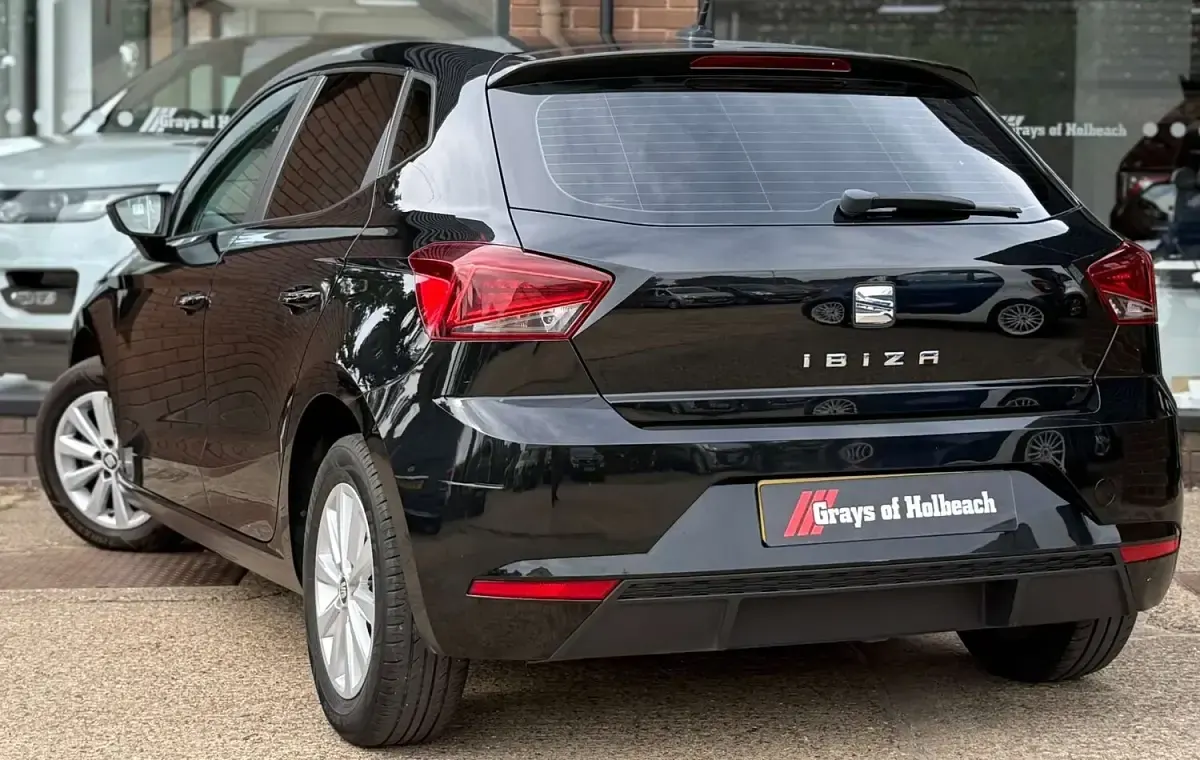 Used Seat Ibiza SE Technology 75 HP (55 kW) 2018 Black Hatchback