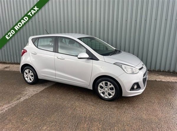 Silver Used 2015 Hyundai i10 SE Hatchback | £6,490 (Good price) - Image 1/1