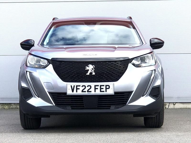 Begagnad Peugeot 2008 Active+ 100 HK (73 kW) 2022 Grå SUV