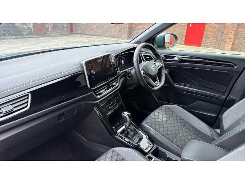 Used VW T-Roc 150 HP (110 kW) 2026 SUV