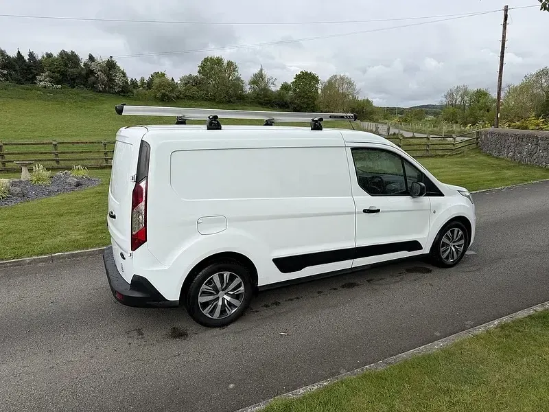 Used Ford Transit Connect Trend 100 HP (73 kW) 2019 White MPV