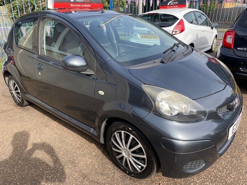 Grey Used 2011 Toyota Aygo Hatchback | £2,250 (Fair price) - Image 1/4