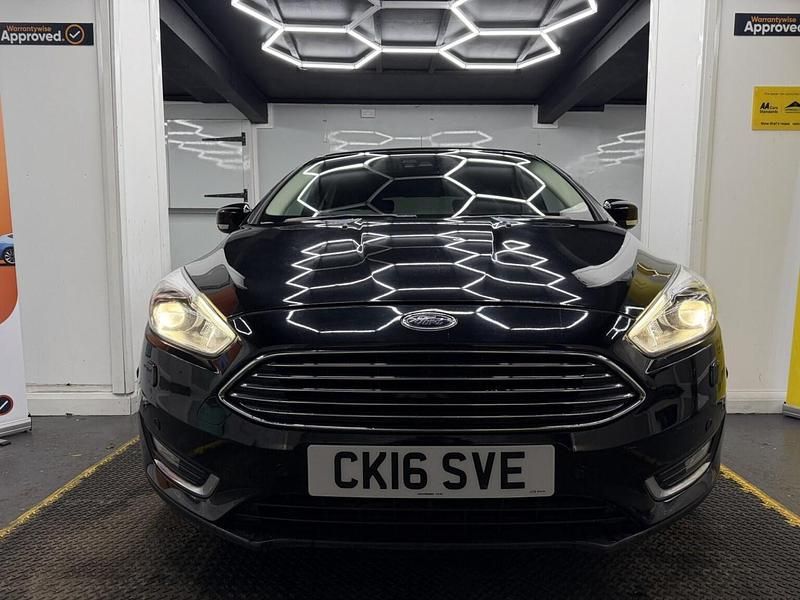 Used Ford Focus Titanium X 125 HP (91 kW) 2016 Black Hatchback