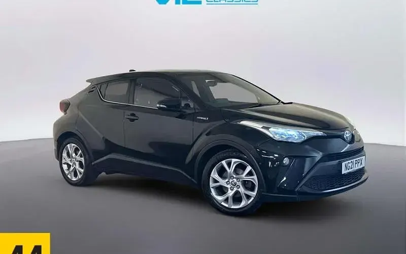 Begagnad Toyota C-HR Design 184 HK (135 kW) 2023 SUV