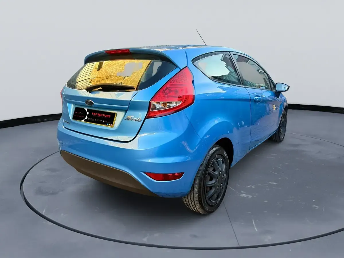 Used Ford Fiesta Zetec 2009 Blue Hatchback