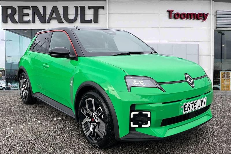 Green New 2025 Renault R5 Urban Hatchback | £24,695 (Fair price) - Image 1/1