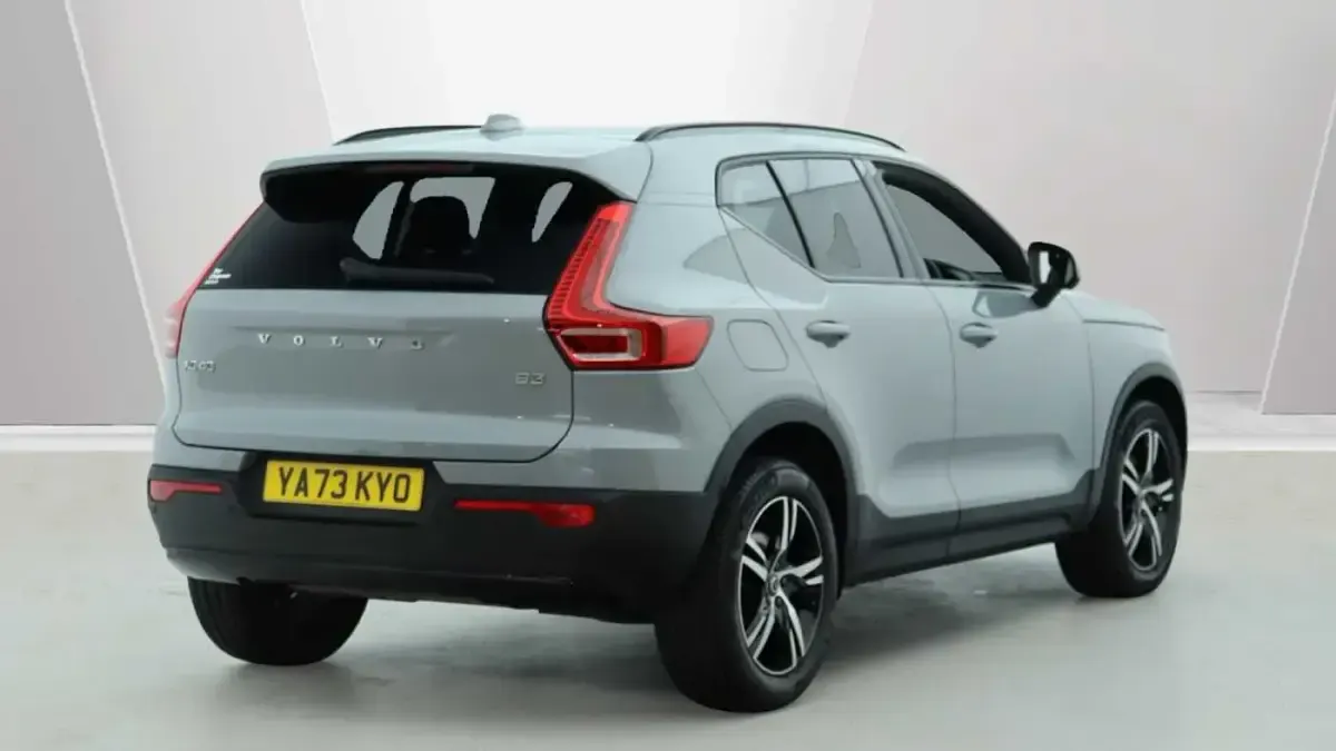 Used Volvo XC40 Plus 163 HP (119 kW) 2024 SUV