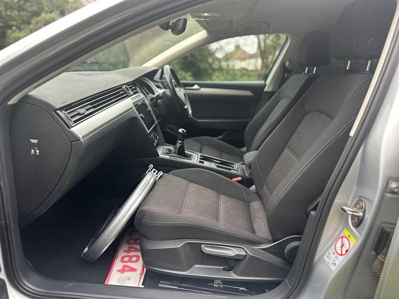 Used VW Passat Business 150 HP (110 kW) 2019 Silver Estate