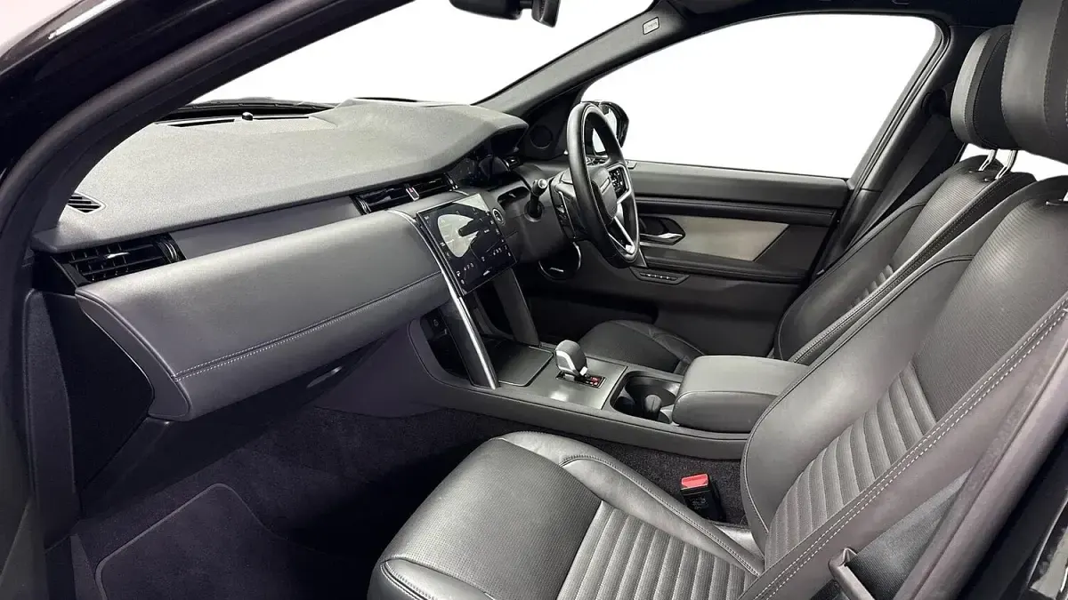 Used Land Rover Discovery Sport HSE Dynamic 309 HP (227 kW) 2025 Black SUV