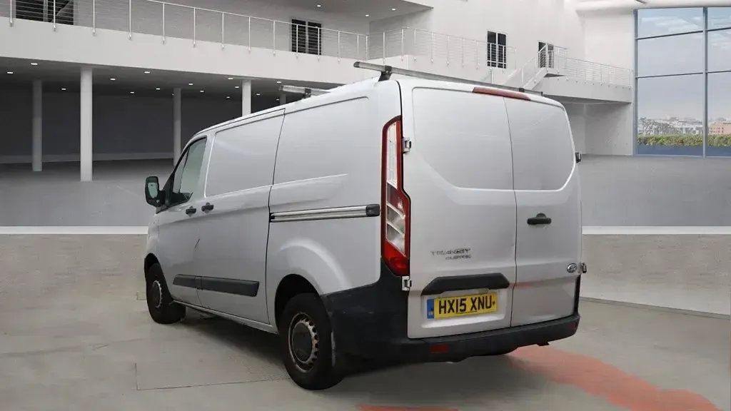 Usado Ford Transit Custom 125 HP (91 kW) 2015 Prateado Van