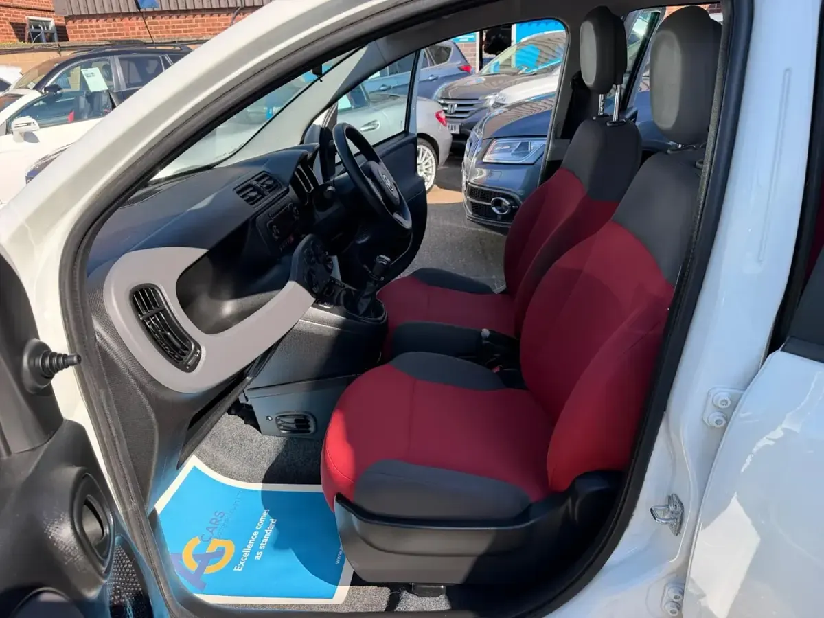 Used Fiat Panda Pop 69 HP (50 kW) 2014 White Hatchback
