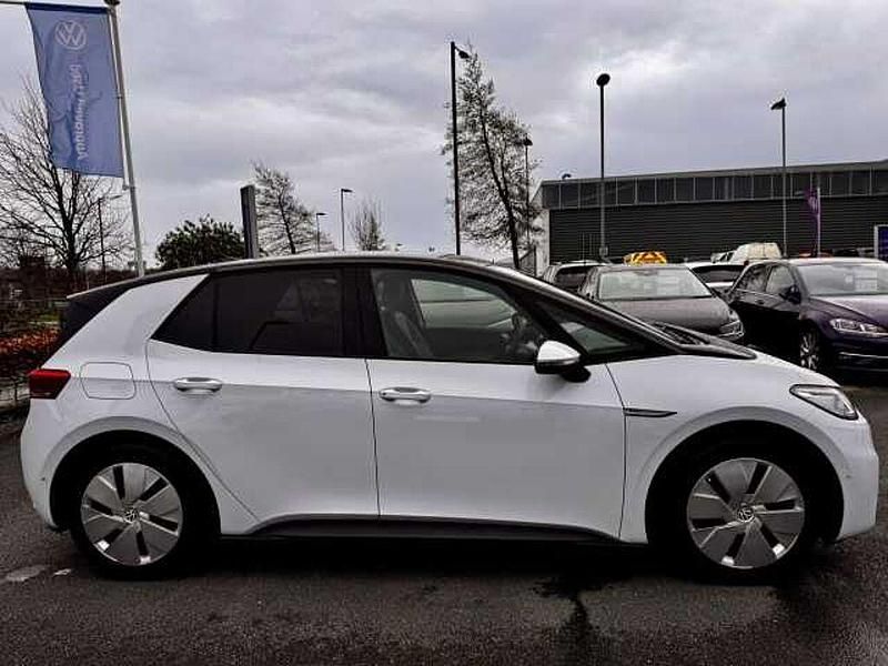 Used VW ID.3 Pro Performance 150 kW (204 HP) 2023 White Hatchback