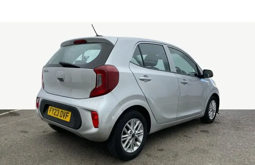 Begagnad Kia Picanto 66 HK (48 kW) 2023 Silver Halvkombi