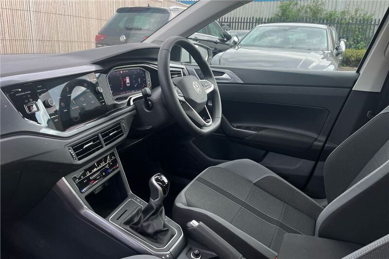 Image 2/4