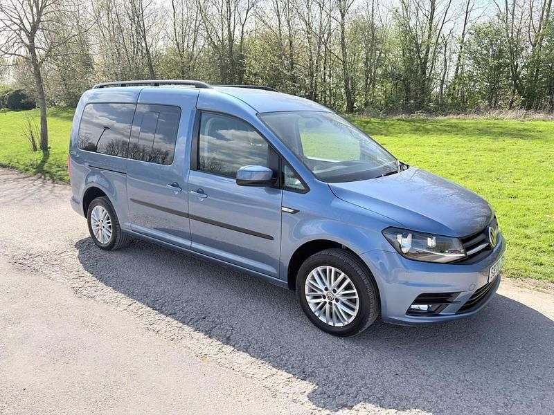 Usado VW Caddy Life 122 CV (89 kW) 2021 Azul Monovolumen
