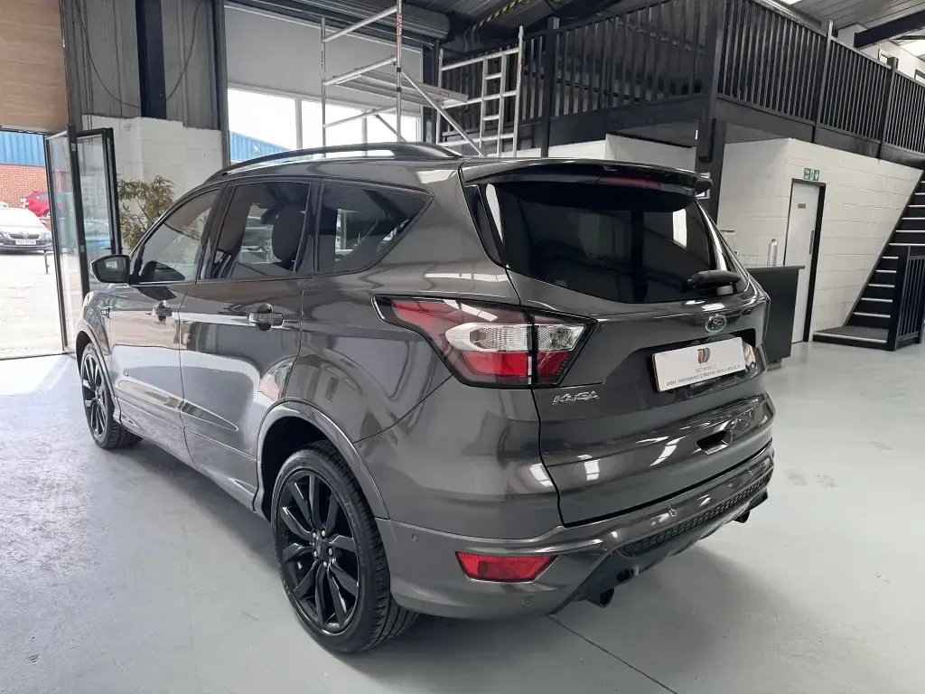 Used Ford Kuga ST-Line X 180 HP (132 kW) 2017 Grey SUV