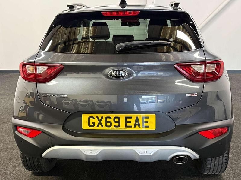 Used Kia Stonic 118 HP (86 kW) 2022 Grey SUV