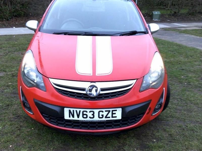 Usado Vauxhall Corsa 2013 Vermelho Citadino