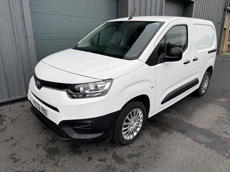 Used Toyota Proace 2022 White MPV