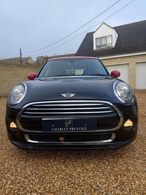 Black Used 2014 Mini Cooper D Hatch Hatchback | £5,495 (Fair price) - Image 1/4