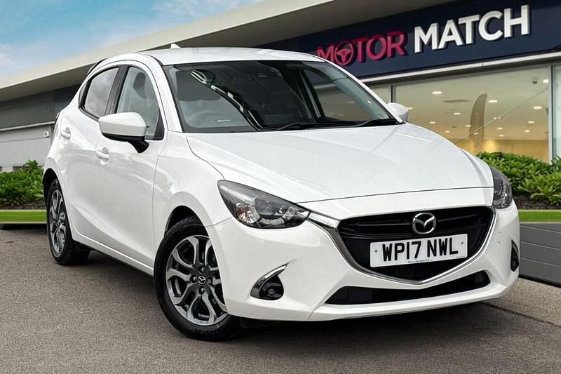 Used Mazda 2 Inclusive 115 HP (84 kW) 2017 White Hatchback