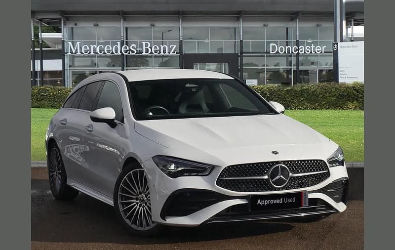 Used Mercedes CLA180 AMG Line Premium 134 HP (98 kW) 2025 White Sedan