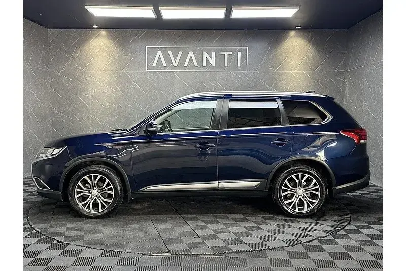 Used Mitsubishi Outlander 147 HP (108 kW) 2017 Blue SUV
