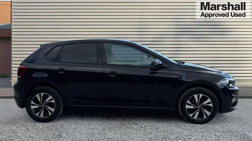 Begagnad VW Polo Match 95 HK (69 kW) 2021 Svart Halvkombi