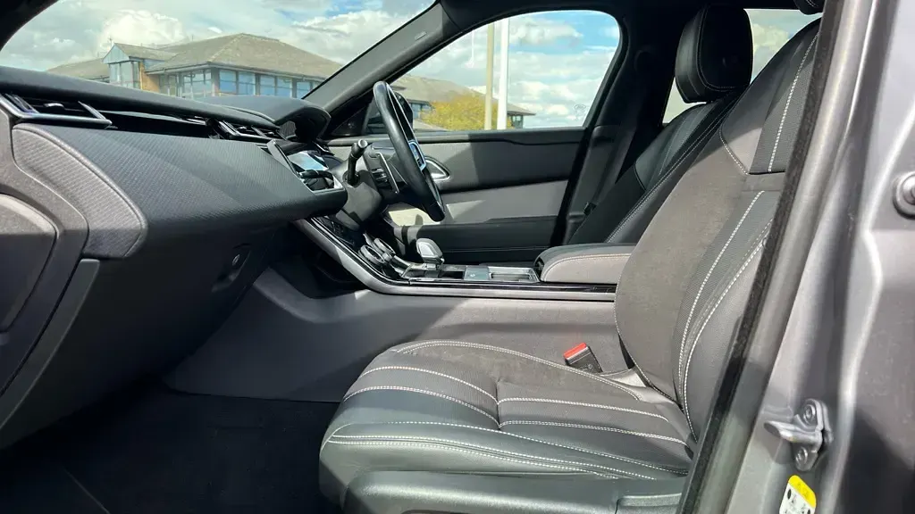 Used Land Rover Range Rover Velar SE Dynamic 249 HP (183 kW) 2022 Grey SUV