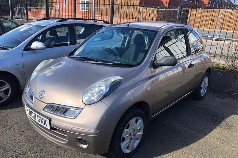 Used Nissan Micra Visia 86 HP (63 kW) 2009 Beige metallic Hatchback