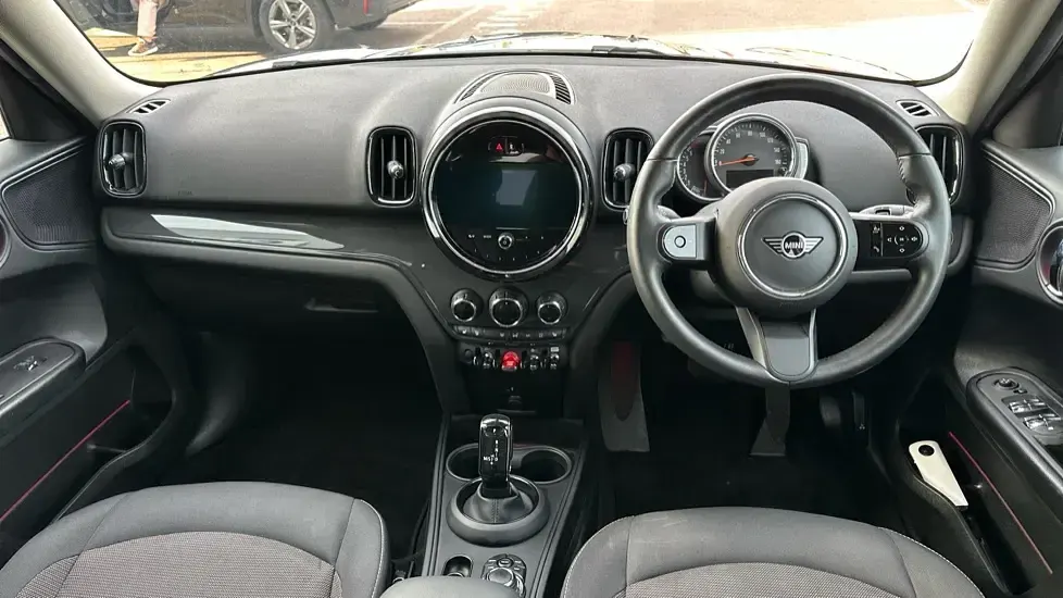 Used Mini Cooper Countryman Classic 134 HP (98 kW) 2022 Black SUV