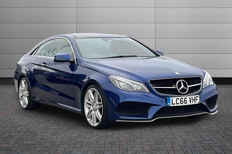 Used Mercedes E220 AMG line 177 HP (130 kW) 2017 Blue Coupe