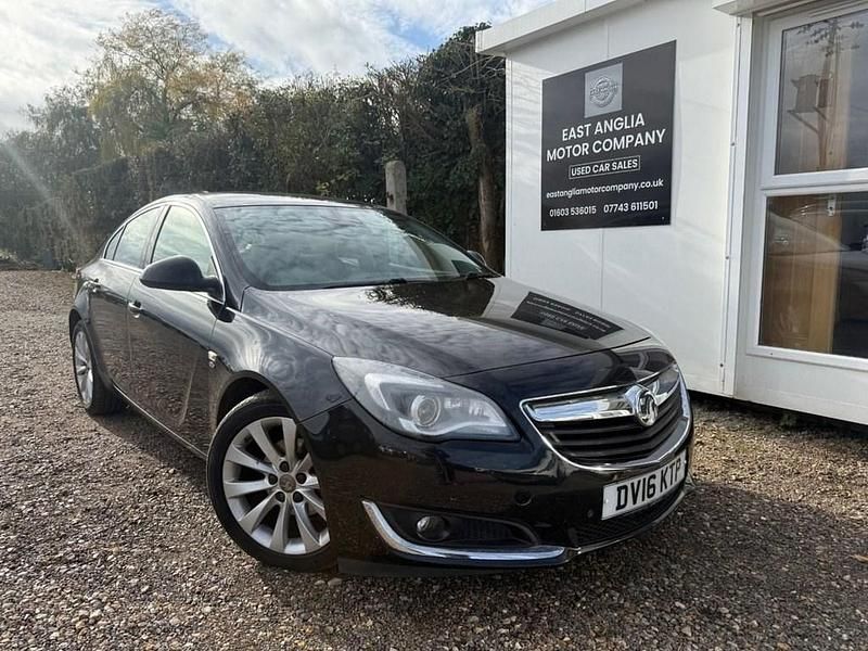 Black Used 2016 Vauxhall Insignia Elite Hatchback | £5,995 (Fair price) - Image 1/4