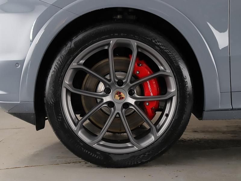 Used Porsche Cayenne 2025 Arctic grey SUV