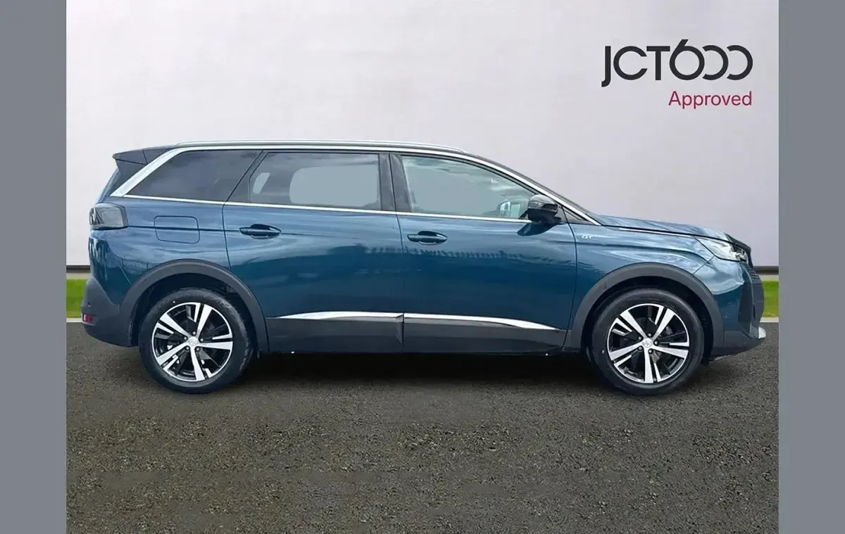 Used Peugeot 5008 GTi 130 HP (95 kW) 2023 Blue SUV
