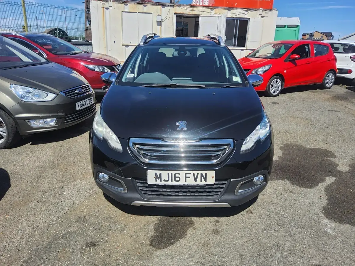 Used Peugeot 2008 Allure 110 HP (80 kW) 2016 Black SUV
