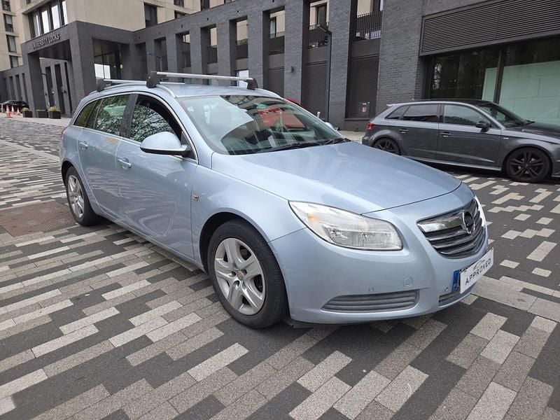 Used Vauxhall Insignia 160 HP (117 kW) 2012 Silver Estate
