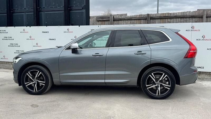 Used Volvo XC60 R-Design 2019 Grey SUV