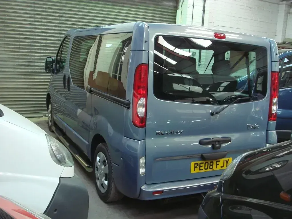 Used Renault Trafic 2008 Blue MPV