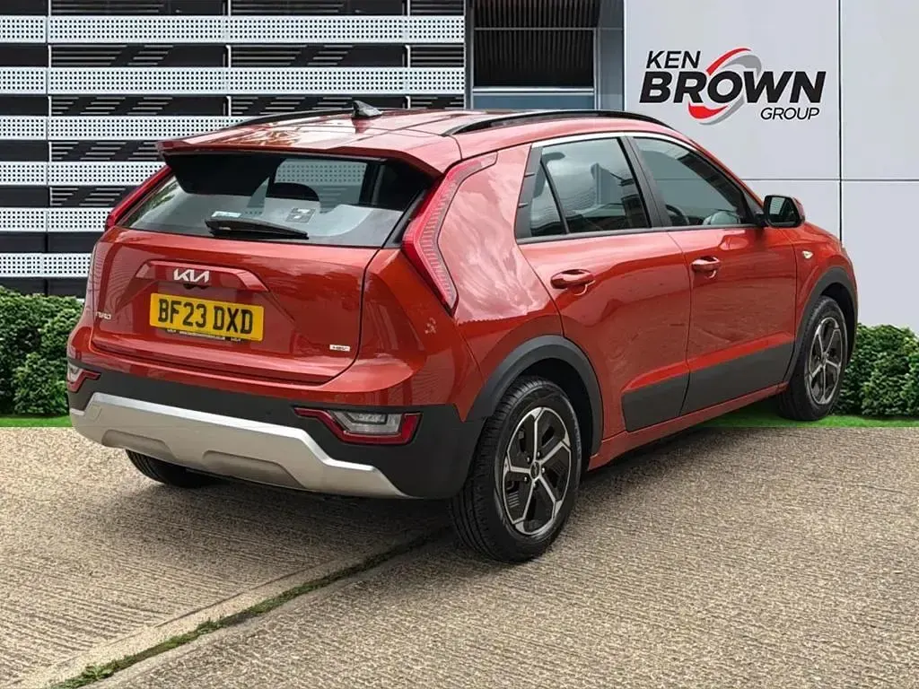Used Kia Niro 2023 Orange SUV