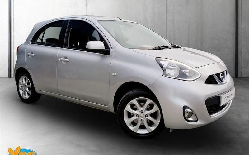 Begagnad Nissan Micra Acenta 80 HK (58 kW) 2015 Silver Halvkombi